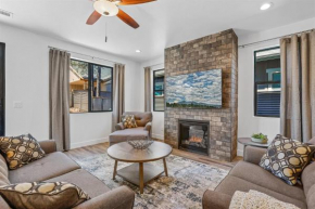 Newly Built Exquisite Luxury Home Perfect Location Central AC Fire-Pit and so much more